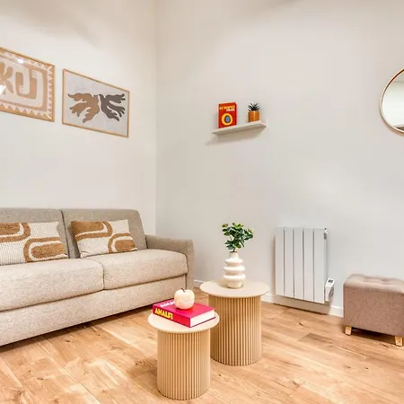 Le Pastel - Cosy - Metro B - 1 A 4 Personnes Oullins